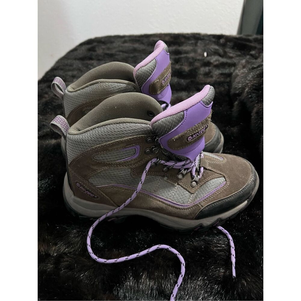 Hi-Tec Women's Ankle Boots in Gray and Purple